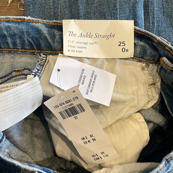 NWT Abercrombie and Fitch Ultra High Rise Destructed Ankle Straight J… - Picture 8 of 8